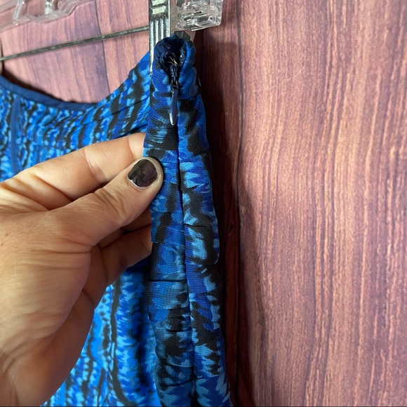 Aqua Water Print layered skirt - Picture 6 of 7